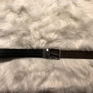 Men’s reversible Levi’s belt sz 34-42